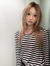 ラパンセヴェール(LA PENSEE VERT) リップラインからザクザクハッシュカット