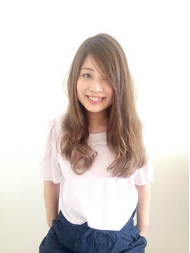 ヘアサロン リュッカ(Lycka) 【Ｌｙｃｋａ】　ゆるふわロング×ラベンダーアッシュ