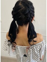 ホワイト(WHITE)&nbsp;編み込みツイン×シールエク×アレンジ×WHITE草柳