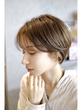 エムスラッシュ みなとみらい馬車道店(M SLASH) 丸みが大人可愛い！前下がりショート