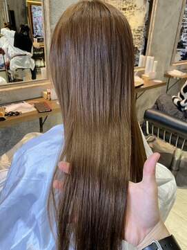 モードケイズ テソロ店(MODE K's) ツヤツヤベージュカラー