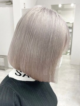 ウィコ 新宿(WICO) ホワイトラベンダー☆ [新宿駅/ショコラベージュ/ベビーバング]