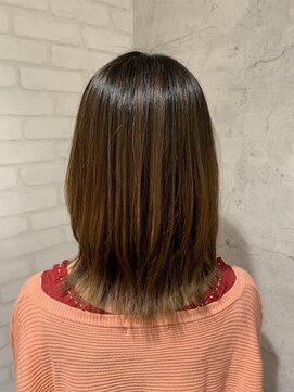 アフィナー(Afinar) ミディアムウルフ