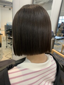 ナンバースリー 溝の口店(Number Three) 切りっぱなしボブ