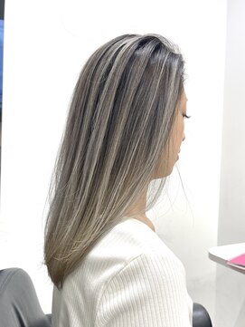 デュールイースト(Duul East) コントラストバレイヤージュ×ホワイトベージュ