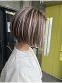 ハイライト　バレイヤージュ　ショート　ガルボヘアー
