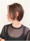 ハイライト白髪ぼかしダブルカラーインナーカラーショートボブ