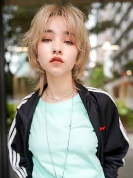 ギークス(GEEKS) 【GEEKS渋谷】ナチュラルブロンド/ウルフカット/冬カラー/渋谷駅