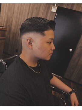 グラディ(GLADY) バーバー/メンズ/特殊パーマ/フェード/シェービング/西新井