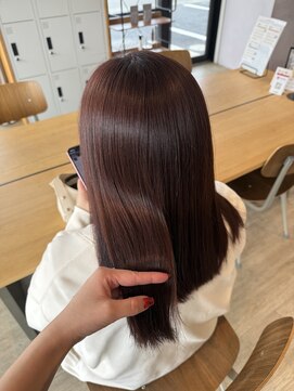 ナイアバイアヌエヌエ(naia by anuenue) ほんのりピンクブラウンカラー/艶髪♪/渡辺