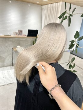 フリーク(FLEEK) ホワイトベージュ ブリーチ3回