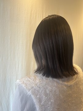 ココカラヘアー ニコ(cococara hair nico) アッシュブラウン/暗髪/艶髪