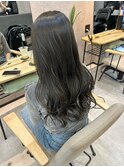 オリーブグレージュ×ロングヘア