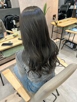 ヘイリー(HAILEY)&nbsp;オリーブグレージュ×ロングヘア