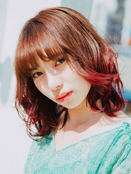 ティス ナカ(HAIR CREATIVE SALON Tiss NAKA)の写真/オシャレ女子にピッタリ!!抜群な発色と髪をいたわりながらの施術☆ダメージレスでオリジナルカラーを♪