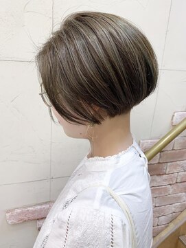 モリオ フロム ロンドン 成増店 ☆【morio成増】大人かわいいショートボブ☆ハイライトカラー