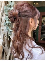ハンモックヘアーサロン ココナ(Hammock Hair Salon COCONA) ピンク×ルーズおだんごアレンジ