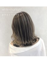 バトー(bAteAu)&nbsp;ハイライト、グラデーション、エクステ、インナー、イルミナ