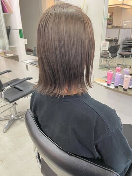 ヘアー アイス カンナ(HAIR ICI Canna) グレージュ×外ハネボブ