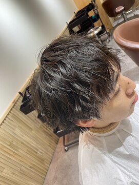 クオル 立川(QOL) ニュアンスツイスパで動きすぎずお洒落に！