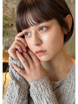 ジェミニ(gemini) 耳掛けシースルーショートカット