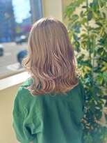 エッセンス(essence)&nbsp;【essence】ミルクティーカラー×巻き髪スタイル