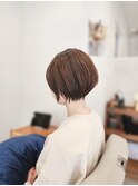 シンプルなショートボブスタイル×ベージュカラー☆
