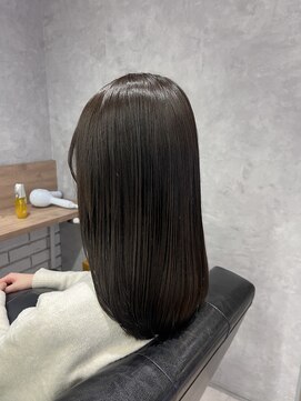 モク(mok) 艶髪暗めグレージュ