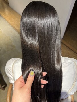 セブンベルベット(7 Velvet) グレージュ【円口睦】