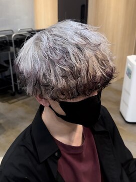 men's salon Gaudi 西宮北口店【メンズサロン ガウディ】【4月3日OPEN(予定)】 フォックスカラー×メンズマッシュ×スパイラルパーマ仕上げ