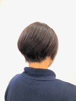 クオリス 上福岡店(QUALIS)&nbsp;30代40代50代ナチュラルベージュ艶カラー/前下がり丸みショート