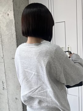 リリアン(ReLien) プツッと切りっぱなしボブ