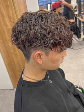 エルマーク 豊中(L-MARK) ダブルカラースパイラルパーマツイストパーマフェード短髪
