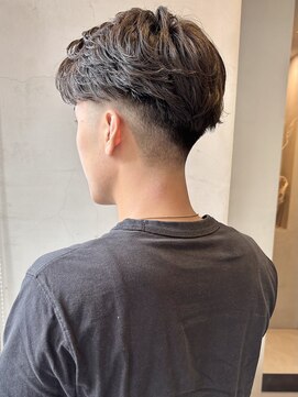 ヘアー アイス ルーチェ(HAIR ICI LUCE) ニュアンスフェザーパーマテーパーフェード/大矢