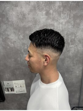 スピン 本八幡(SPIN) スペインカール/スパイキーショート/ブルーブラック/本八幡