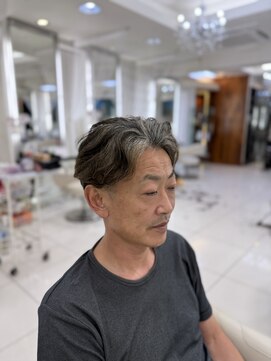 クオリス 赤塚店(QUALIS) 30代40代◎秋刈り上げセンターパートで清潔感