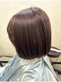 【派手すぎずおしゃれに】ピンクブラウン＋ボブ