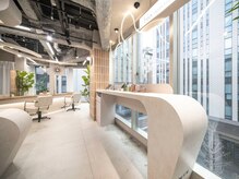 CLUTCH 梅田茶屋町店【2月1日 OPEN(予定)】の雰囲気(朝の時短を叶えて仕事終わりも魅力的に◎梅田※画像はイメージ)