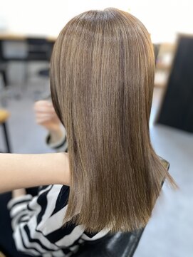 ウェイビー 桜木町店(WAVY) 【ハイライト】馴染ませハイライトブラウンアッシュ