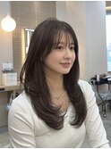 ワンカールで可愛いレイヤーカットには透明感ブラウンが相性抜群