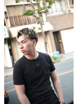 髪工房ケンズ 上新庄(髪工房ken's)の写真/メンズカットできるところで眉毛や髭まで剃ってくれたら…を叶えます！男性の身だしなみを完全サポート◎