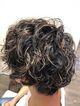 サロンド マキ パーマ&メッシュ