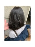 カーキグレージュ
