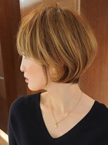 ビュートリアム 青山(BEAUTRIUM)&nbsp;ショートカット　ボブ　小顔　大人ヘア　30代40代50代　ベージュ