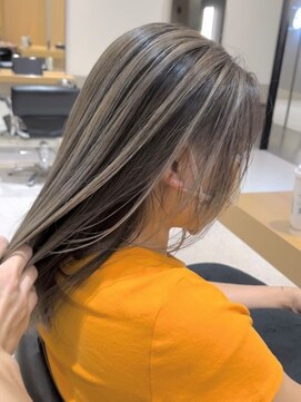 ウェイビィ 藤沢(WAVY) ストレートで映えるバレイヤージュ♪