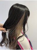 インナーカラー、イヤリングカラー ベージュ ゆるふわロング