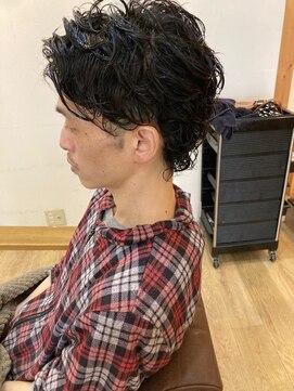 グランバイ アトリエドングリ(Grand × AtlierDonguri) お客様髪質改善データ1189(メンズパーマ)