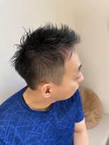 アワーズ(Ours)&nbsp;ツーブロック刈り上げショートスタイル