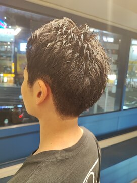 ミリオンバックス 上野(Million Bucks) ナチュラルアップバングショート