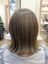 アルターリール(aL ter Rire)&nbsp;黒髪/ボブルフ/ネビージュ/小顔/ワンレン/福原遼華